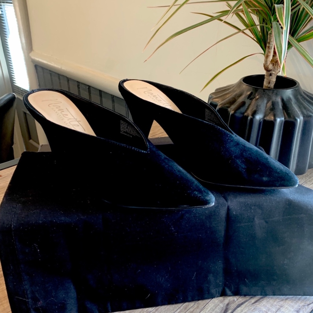 Authentic Nanette Lepore Pointed Suede Mule